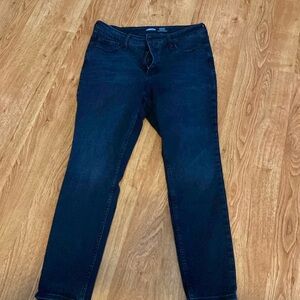 Old Navy rockstar super skinny high rise jeans! Barely worn size 12s